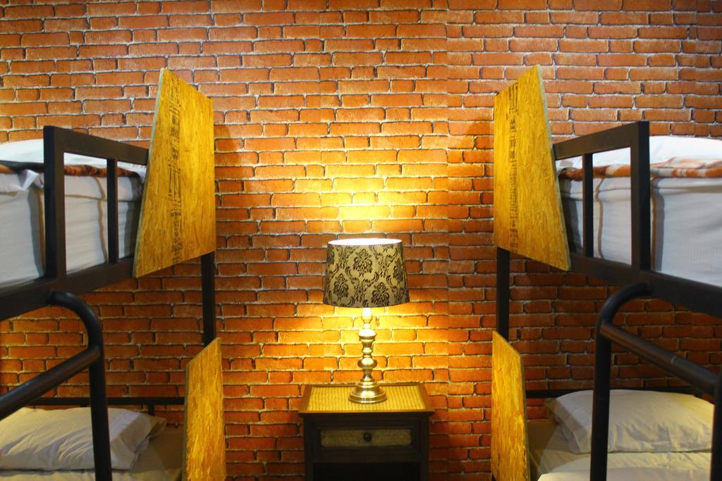 Baanlansa Bed&Bar Hotell Chiang Mai Exteriör bild