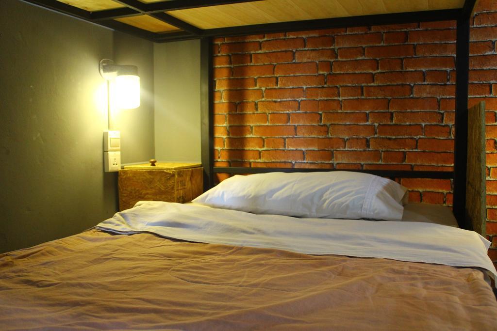 Baanlansa Bed&Bar Hotell Chiang Mai Exteriör bild