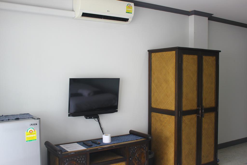 Baanlansa Bed&Bar Hotell Chiang Mai Exteriör bild