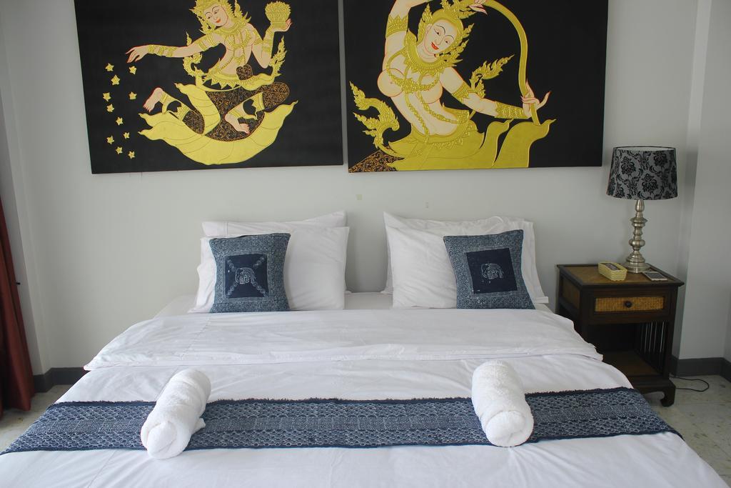 Baanlansa Bed&Bar Hotell Chiang Mai Exteriör bild
